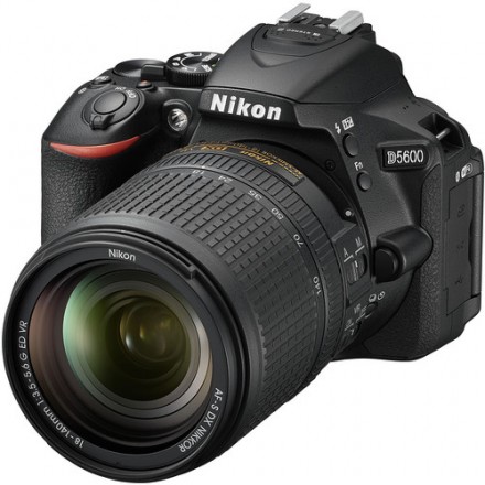 Цифр. фотокамера зеркальная Nikon D5600 kit AF-P 18-140